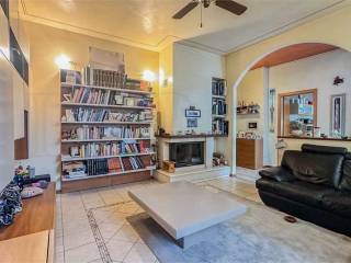 Salone