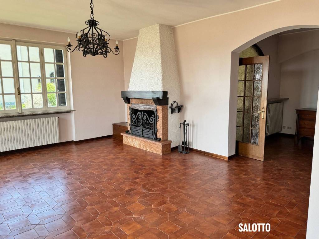 Salone