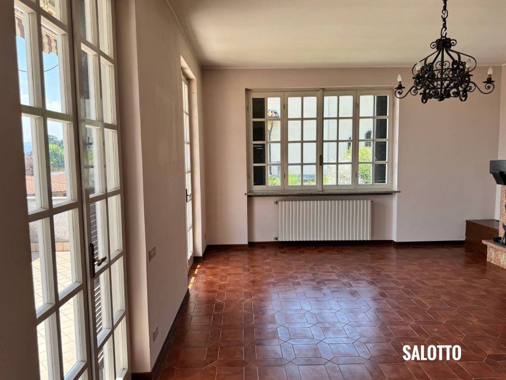 Salone