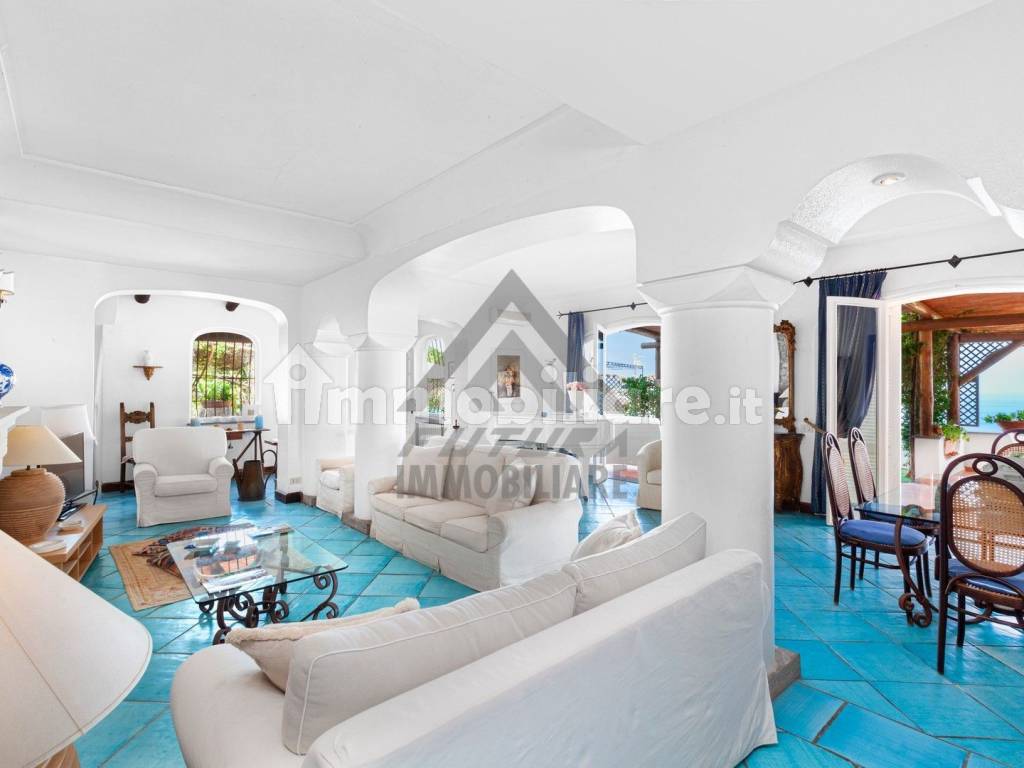 Salone
