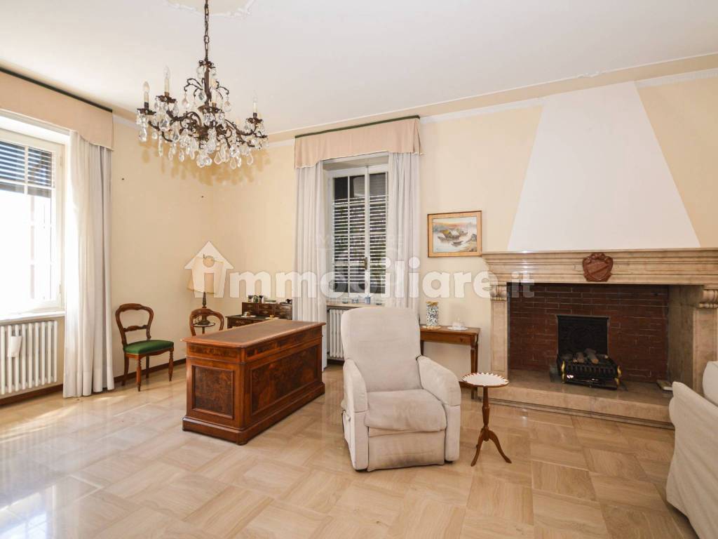 Salone