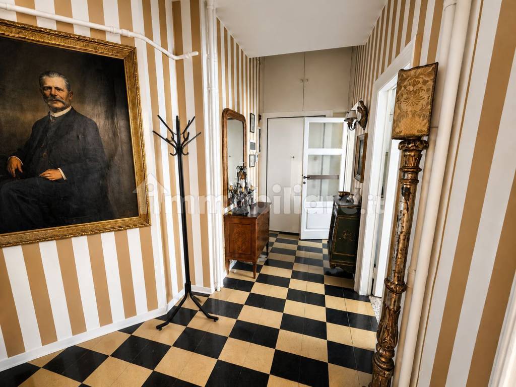 Interno palazzo