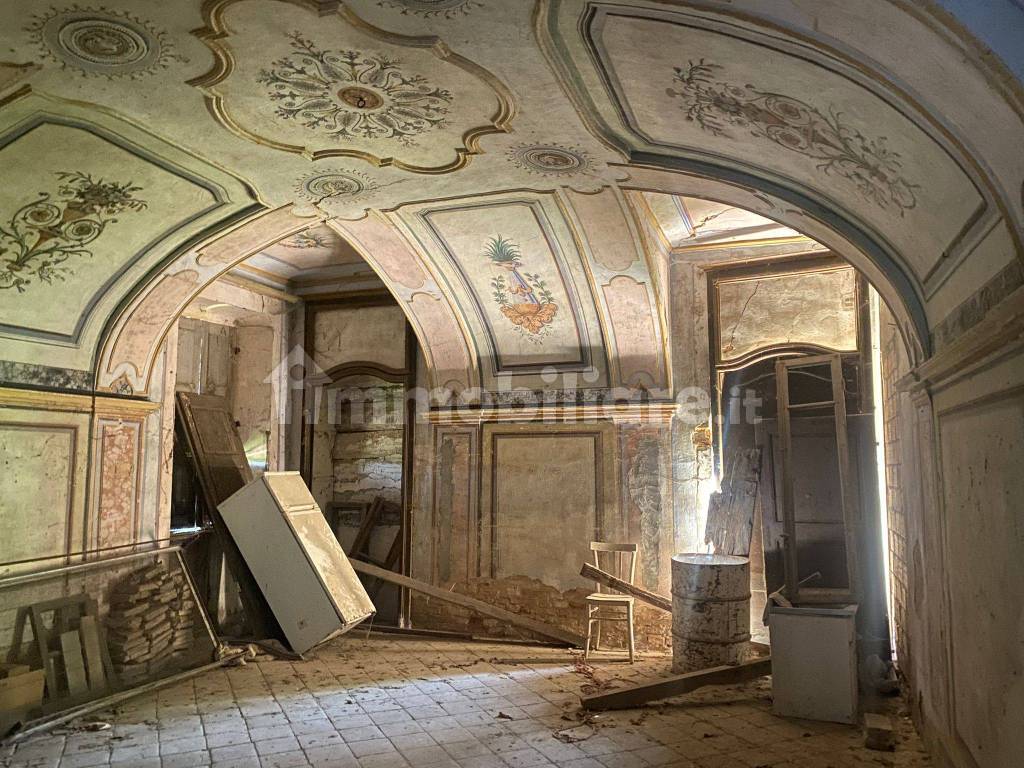 Stanza non arredata