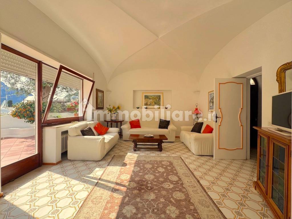 Salone