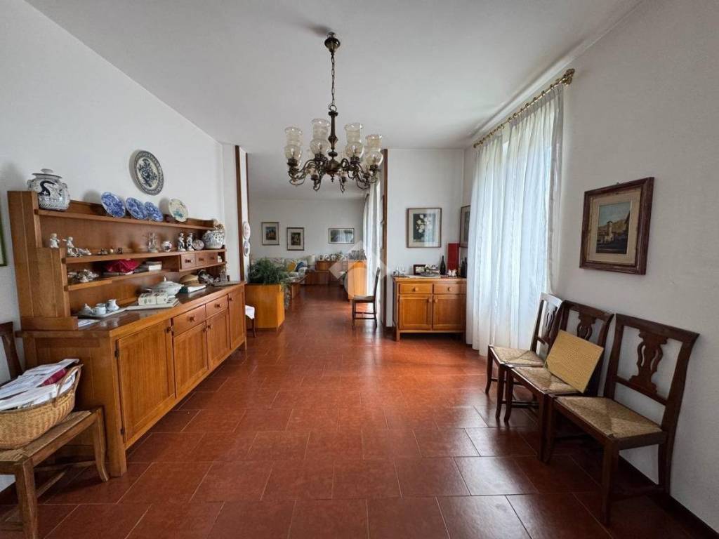 Salone