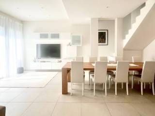 Appartamento via Bianca Ceva 10, Bisceglie, Milano
