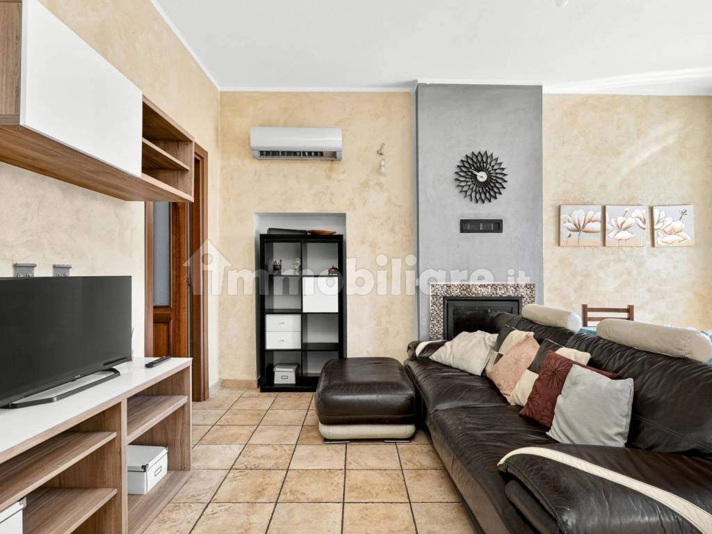 Salone