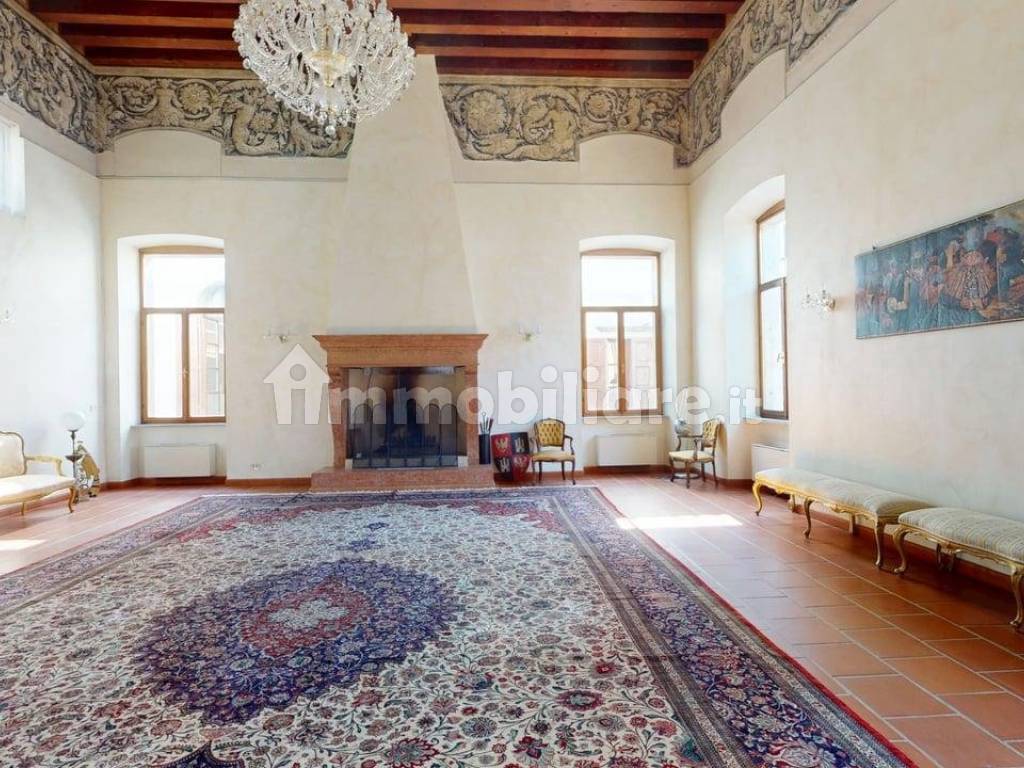 Salone