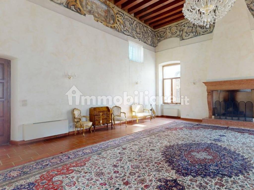 Salone