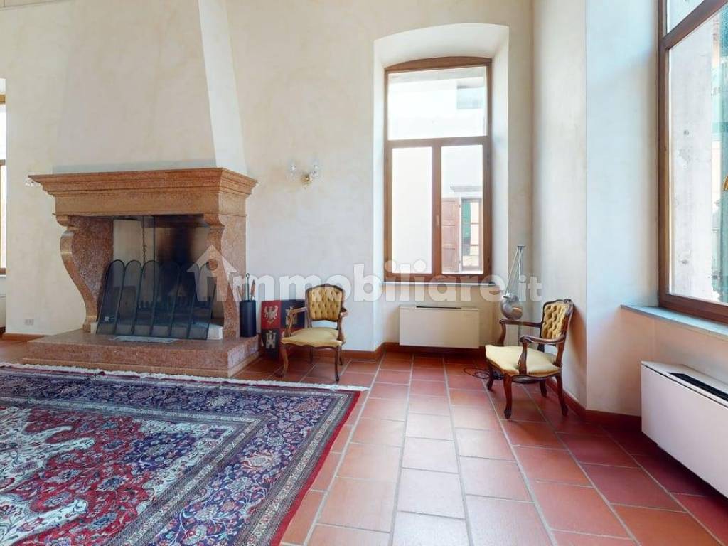 Salone