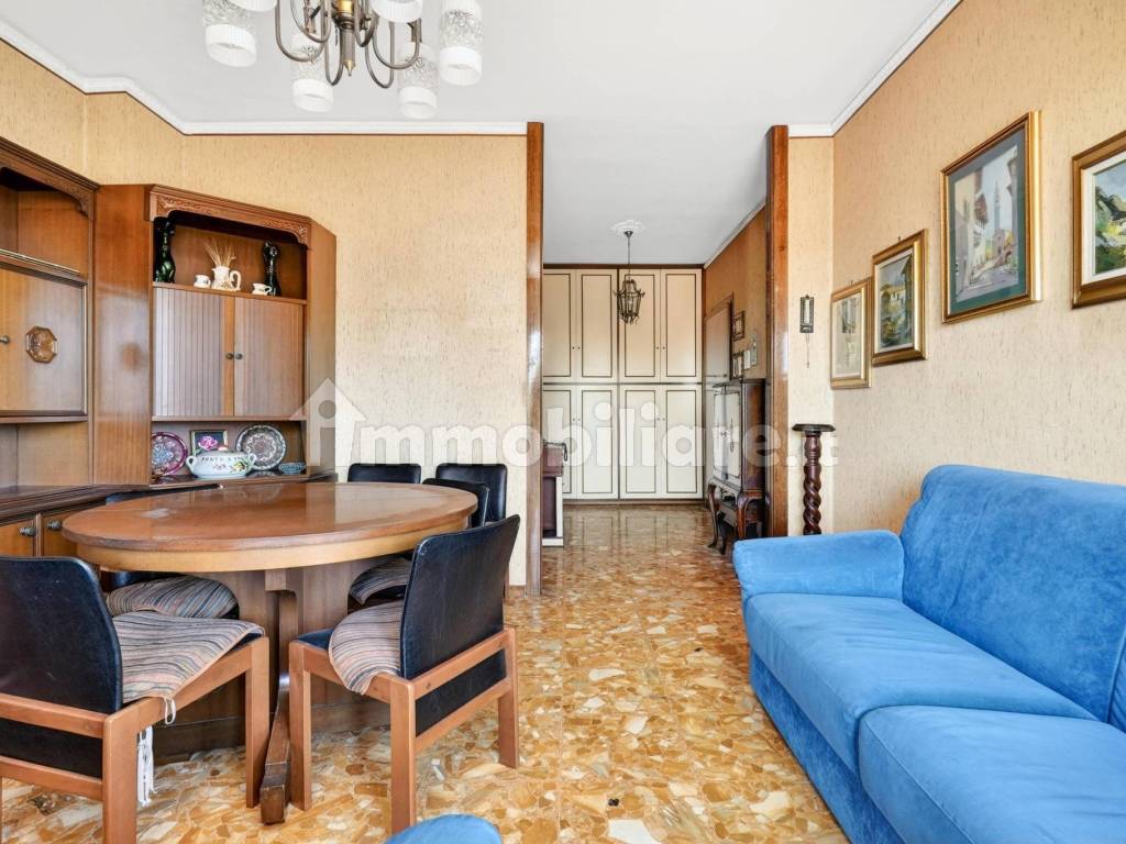 Salone