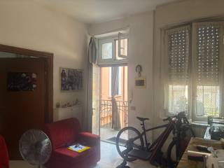 Bilocale via Giuseppe Guerzoni 42, Dergano, Milano