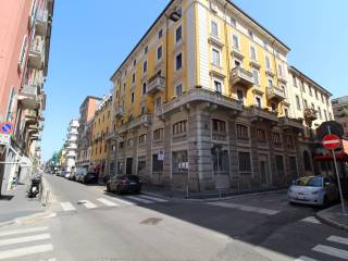 Bilocale via Cicco Simonetta 12b, Corso Genova, Milano