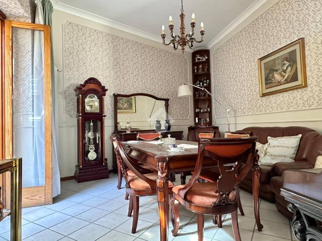 Salone