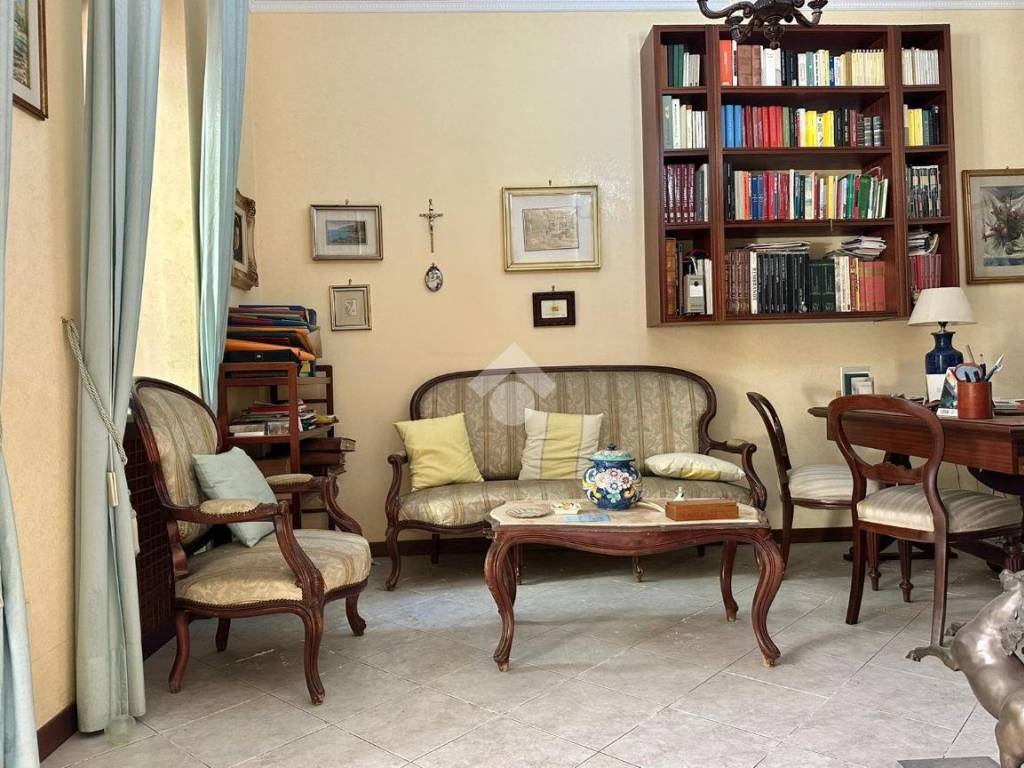 Salone