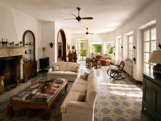 Salone