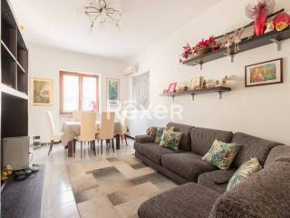 Trilocale via Vespri Siciliani, 25, Giambellino, Milano