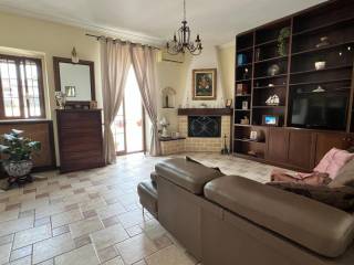 Salone