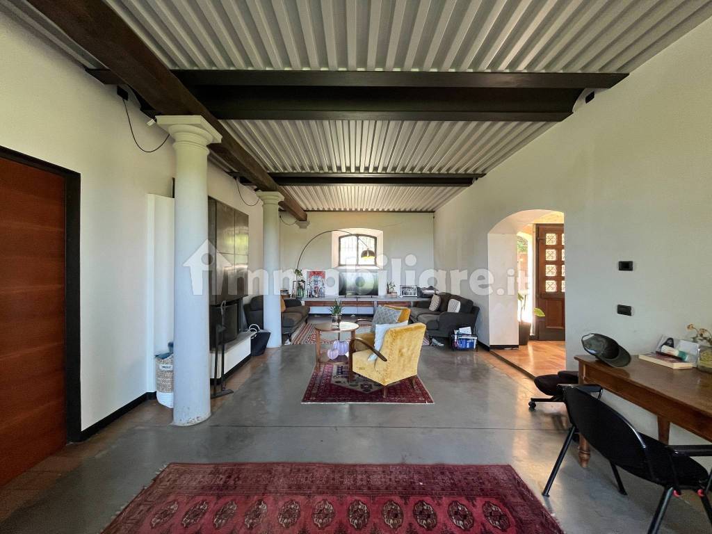 Salone