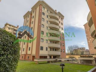 Bilocale viale Carlo Espinasse 106, Certosa, Milano