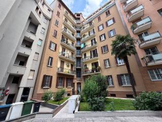 Bilocale via Valtellina 68, Farini, Milano