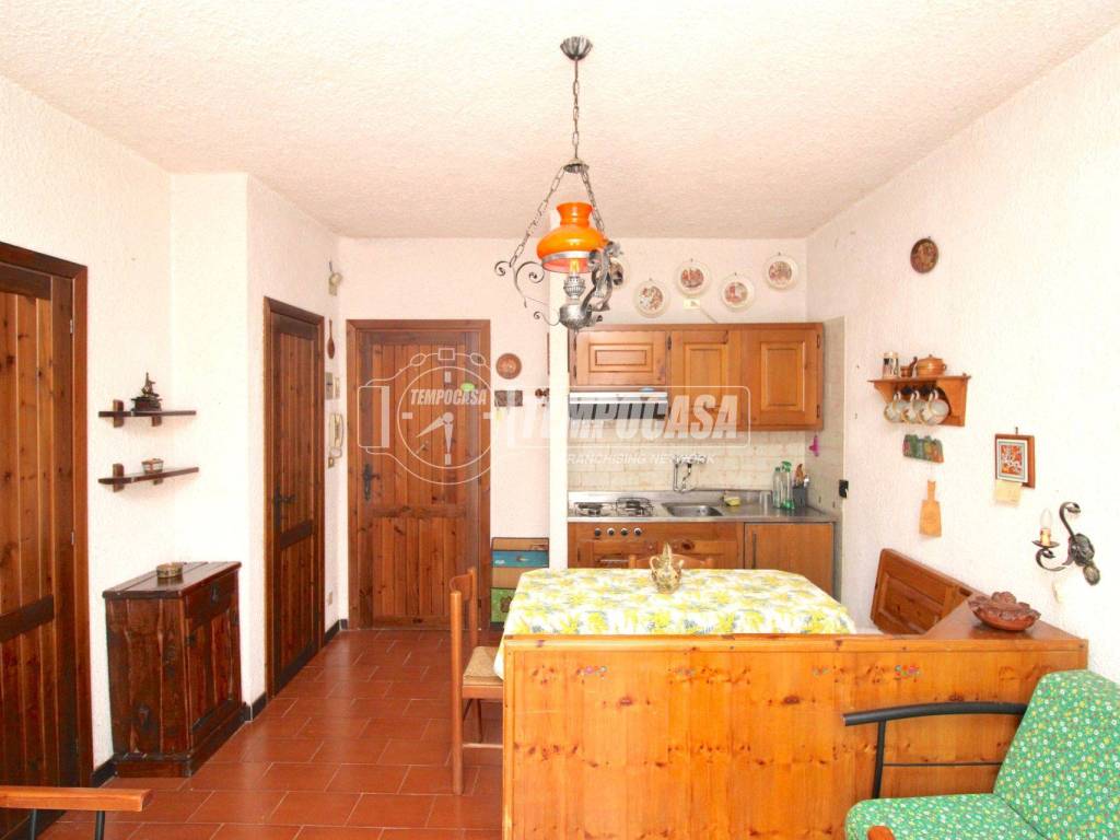 Rent Apartment Roccaforte Mondovì. 2-room flat in via Radium 7. Good ...