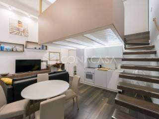Monolocale via San Gregorio 49, Repubblica, Milano