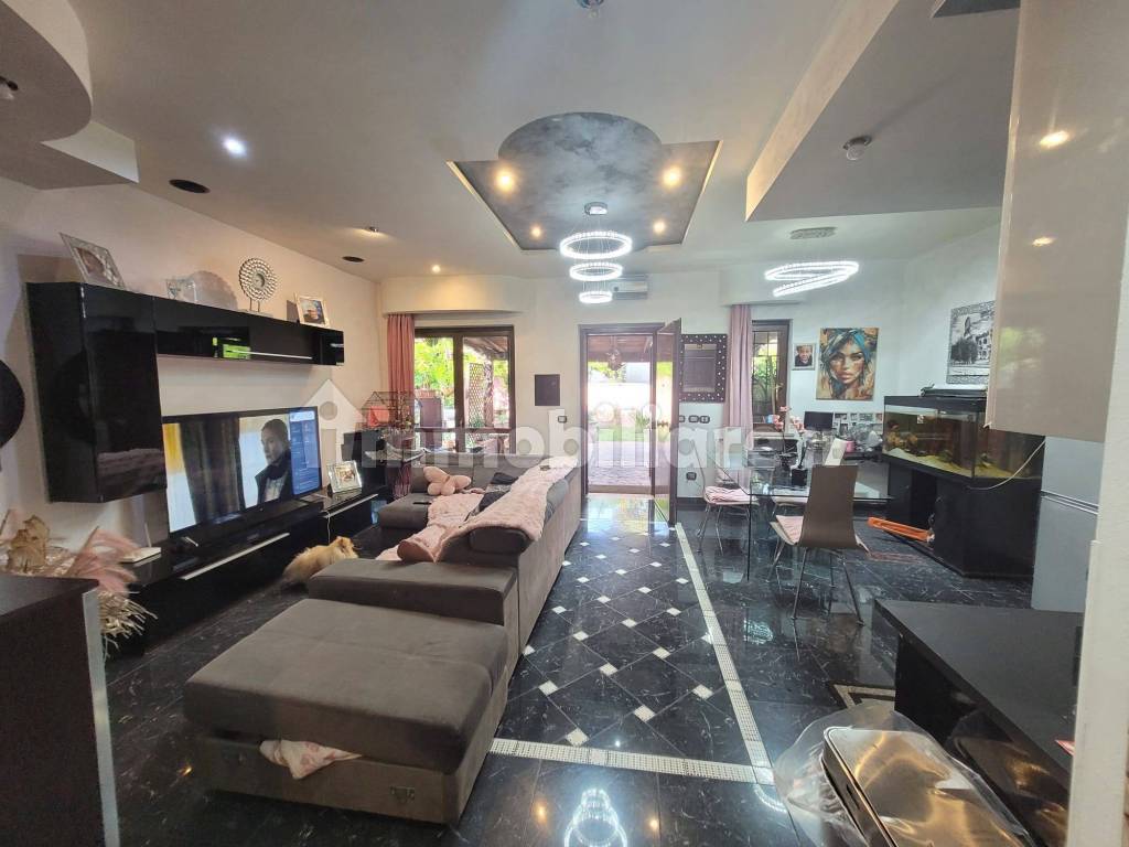 Salone