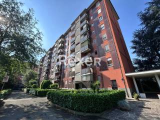 Trilocale via Francesco Cilea, 50, Gallaratese, Milano