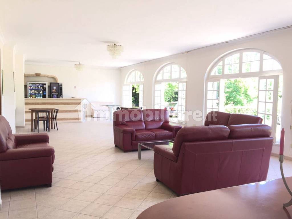 Salone