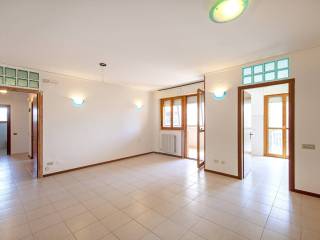 Trilocale Gonin 65, Giambellino, Milano