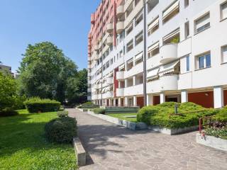 Quadrilocale via Antonio Cechov 15, Gallaratese, Milano