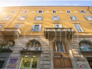 Bilocale via Tortona 19, Navigli - Darsena, Milano