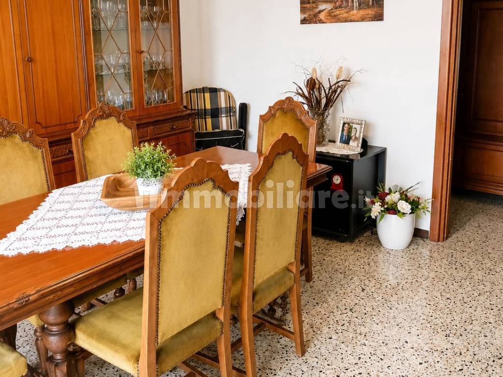 Salone