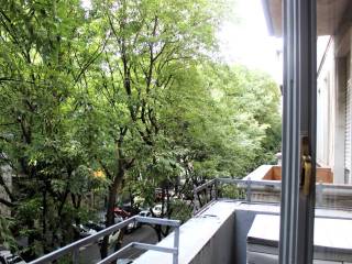 Trilocale via Teodosio 62, Casoretto, Milano