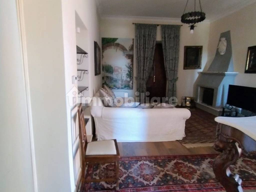 Salone