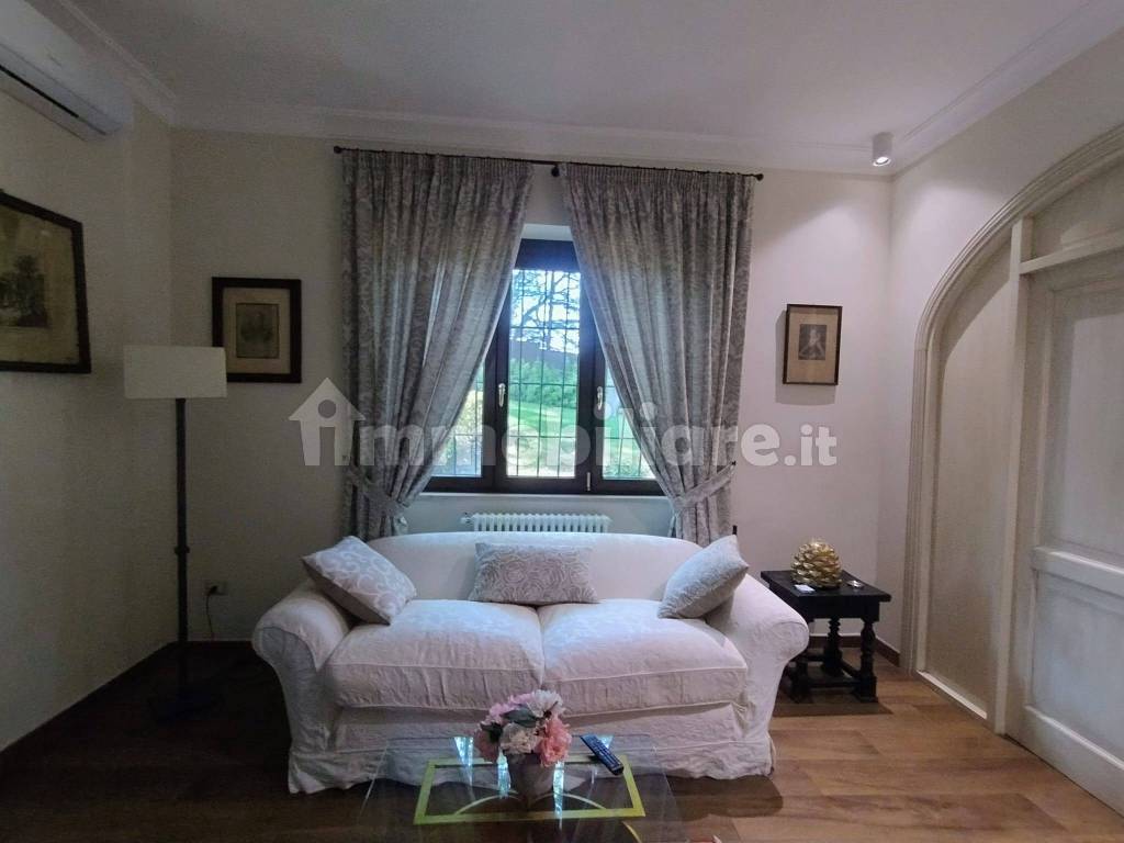 Salone