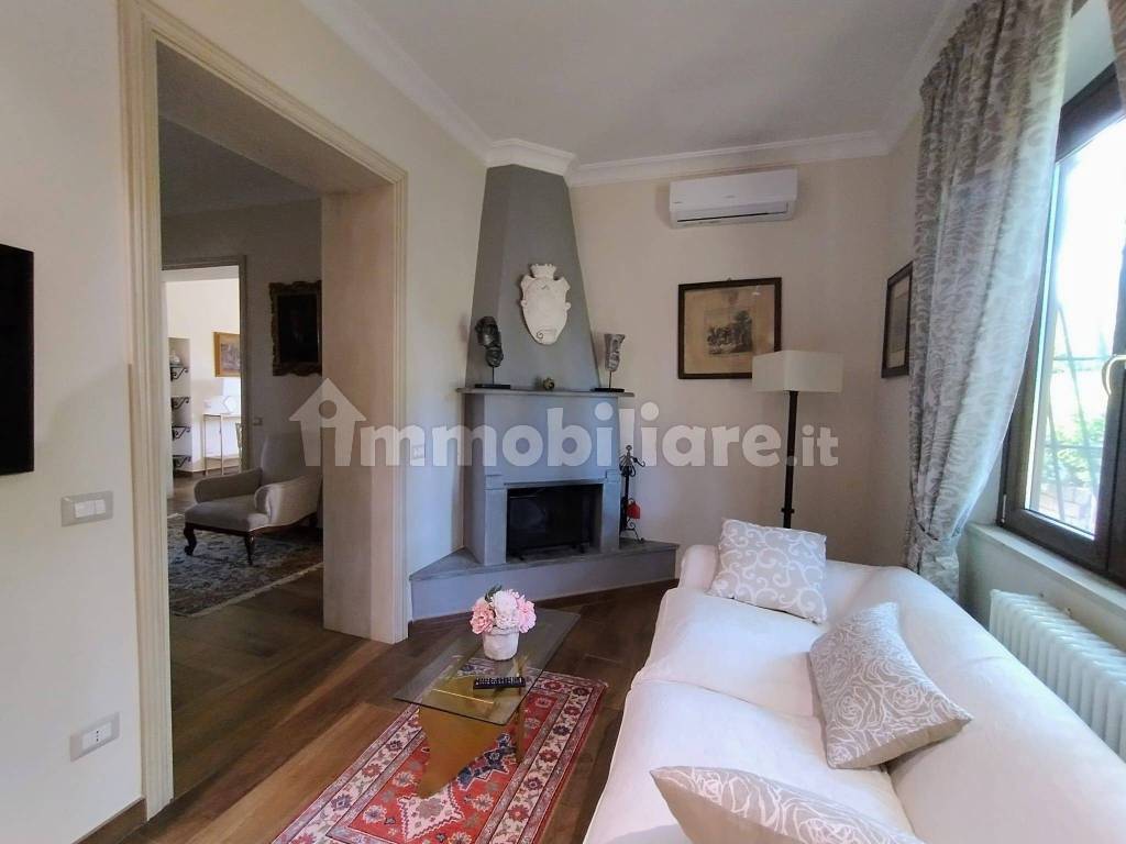 Salone