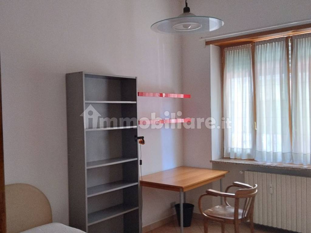 Stanza singola in Madonna del Pilone, foto 3 di 10