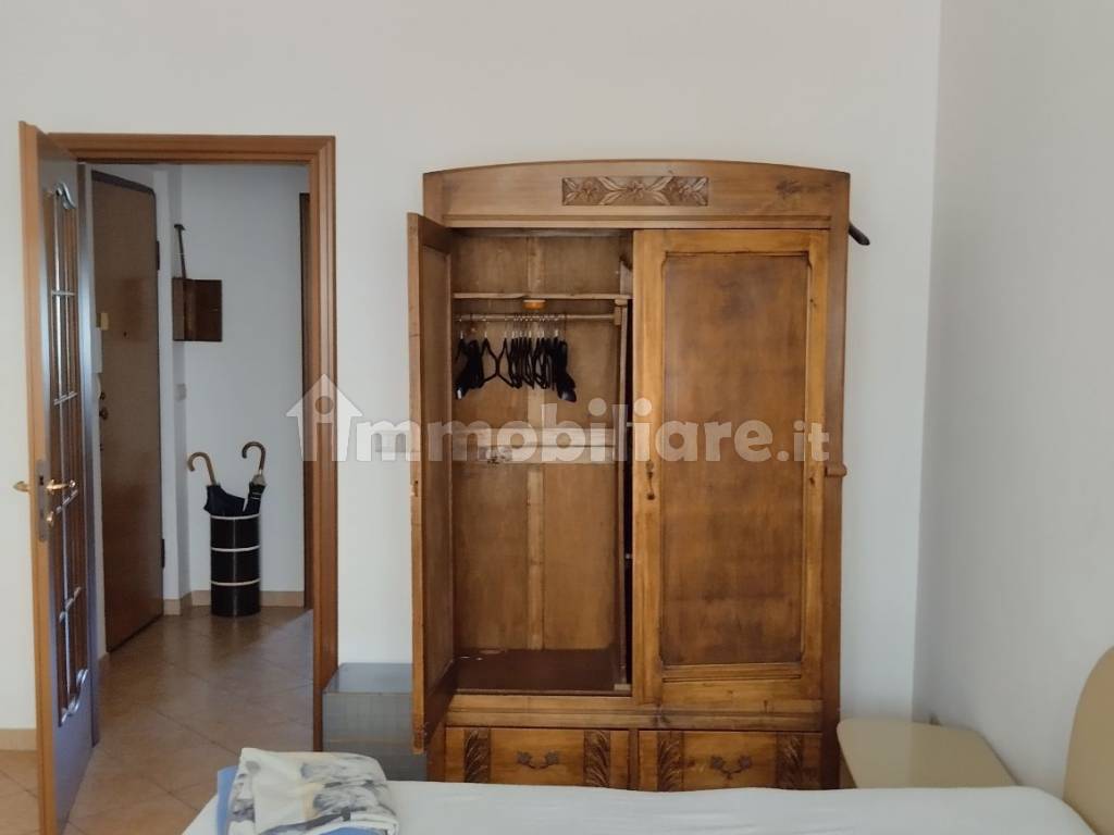Stanza singola in Madonna del Pilone, foto 4 di 10