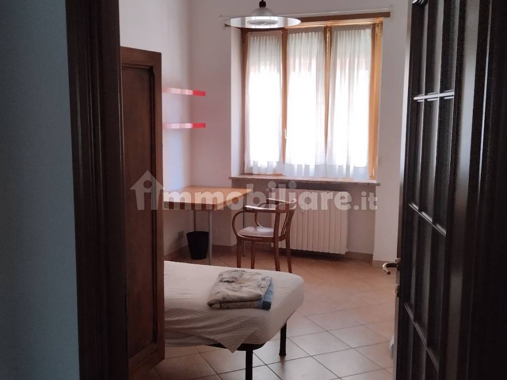 Stanza singola in Madonna del Pilone, foto 5 di 10