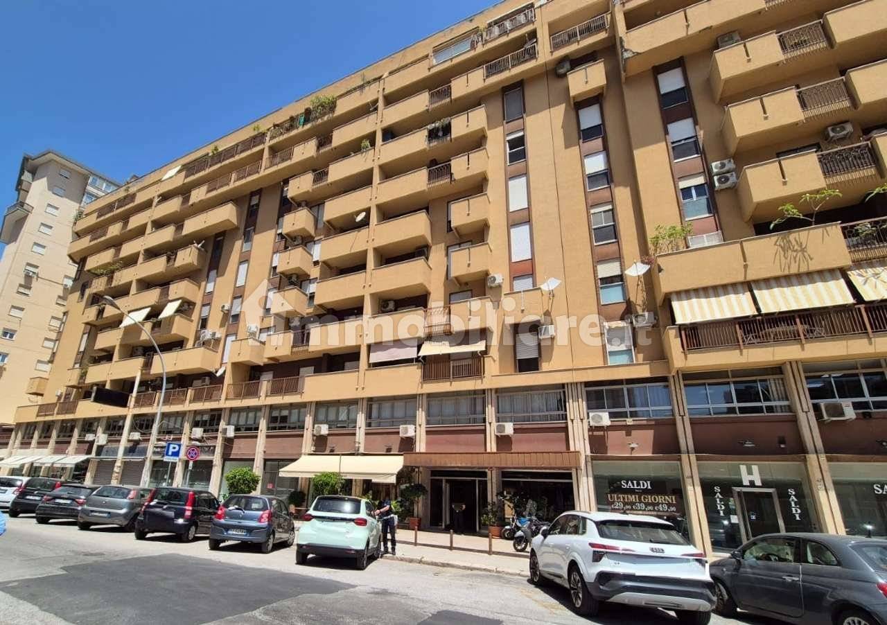 Appartamento in vendita a Palermo
