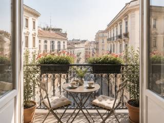 Appartamento buono stato, secondo piano, Guastalla, Milano