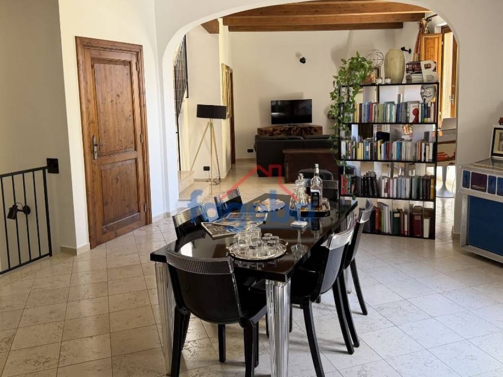 Salone