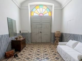 Salone