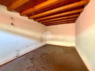 Stanza non arredata