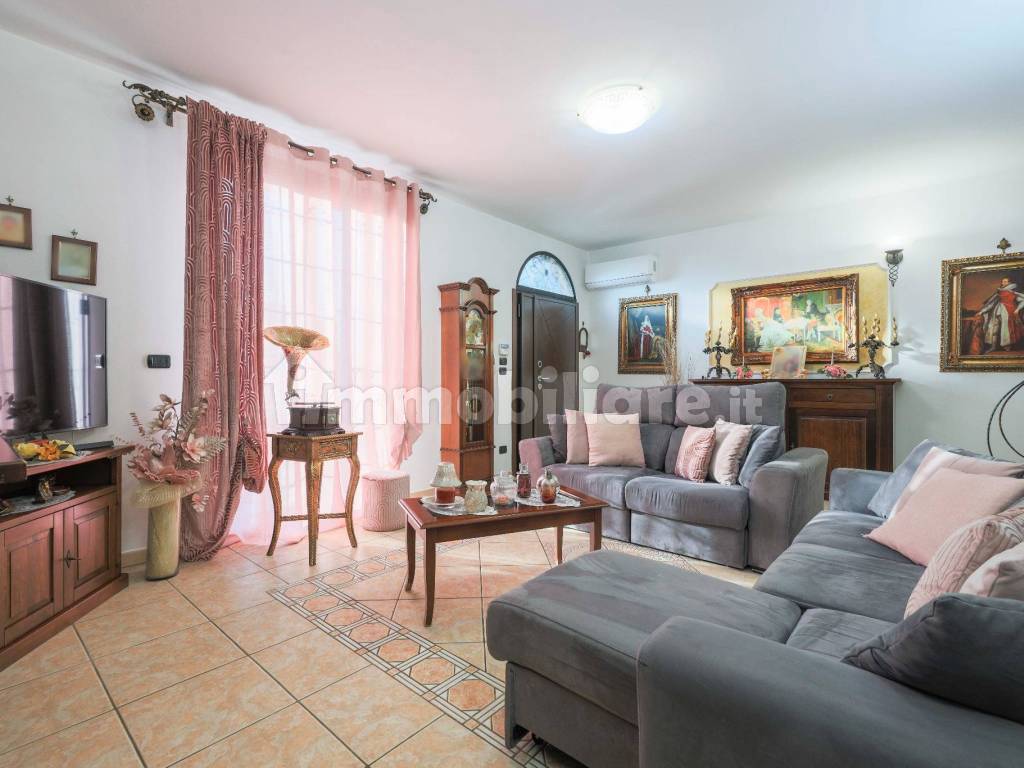 Salone