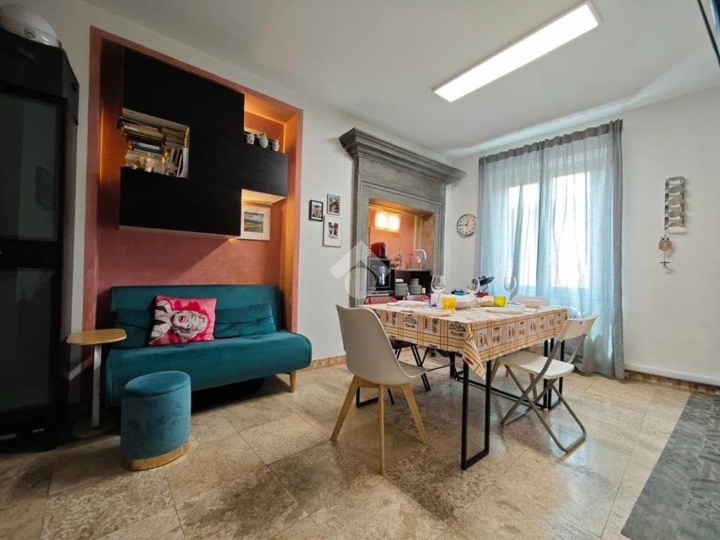 Salone