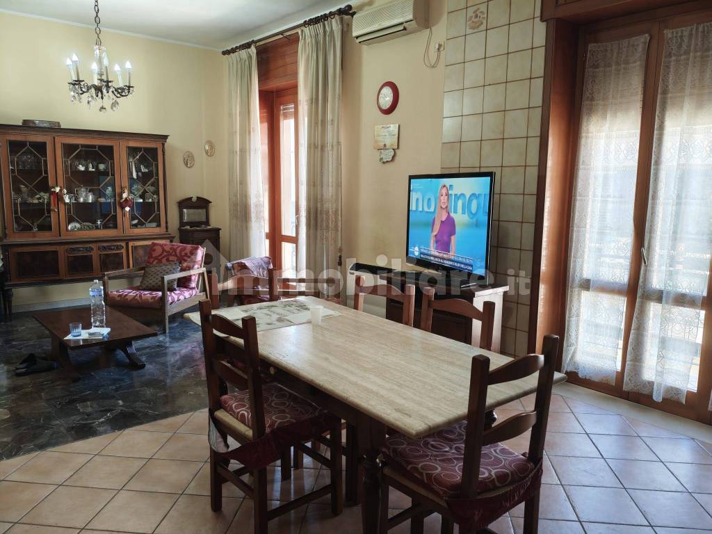 Salone