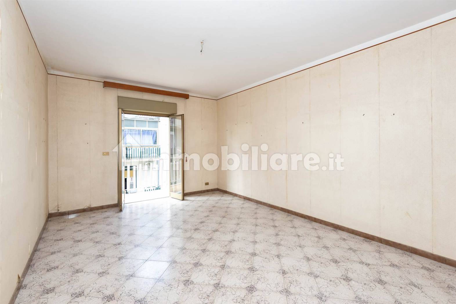 Appartamento in vendita a Aci Catena